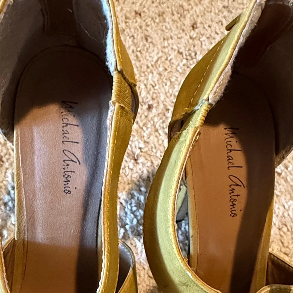 Michael Antonio Stylish Mustard Yellow Open-Toe Stiletto Heels - Picture 2 of 6